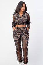Load image into Gallery viewer, Camouflage Jogger Pants  With Fish Net Small