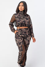 Load image into Gallery viewer, Camouflage Jogger Pants With Fish Net Medium