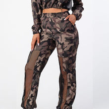 Load image into Gallery viewer, Camouflage Jogger Pants  With Fish Net Small