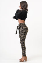 Load image into Gallery viewer, Sleeve Front Tie Camouflage Cargo Pants Large Size .